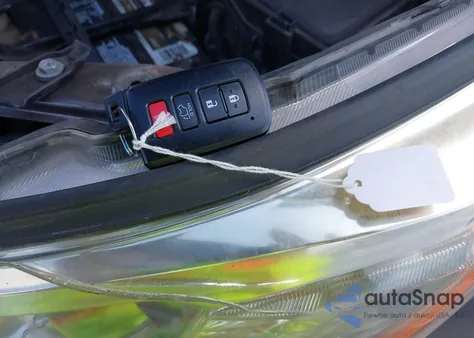 2015 Toyota Highlander Xle V6 z USA, uszkodzony, nr VIN 5TDKKRFH0FS104062